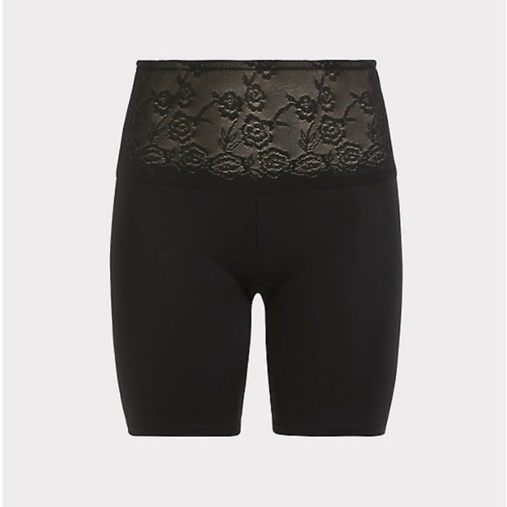 NWT Torrid curve 360 degree microfiber high waisted smoothing shorts.